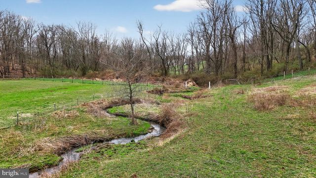 350 MIDDLE RD, Millersburg, PA 17061