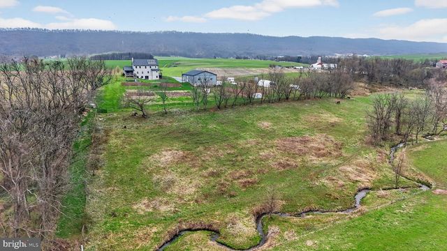350 MIDDLE RD, Millersburg, PA 17061