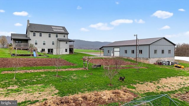 350 MIDDLE RD, Millersburg, PA 17061