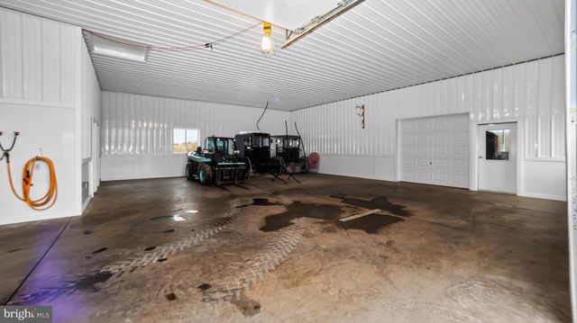 350 MIDDLE RD, Millersburg, PA 17061