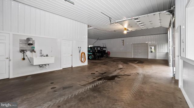 350 MIDDLE RD, Millersburg, PA 17061