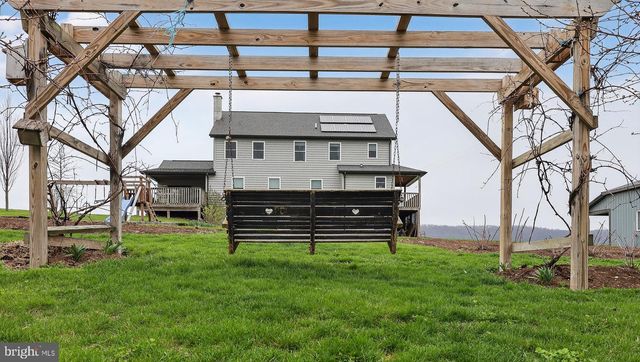 350 MIDDLE RD, Millersburg, PA 17061