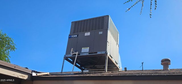 4634 W WELDON Avenue, Phoenix, AZ 85031