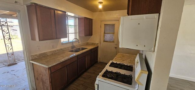 4634 W WELDON Avenue, Phoenix, AZ 85031