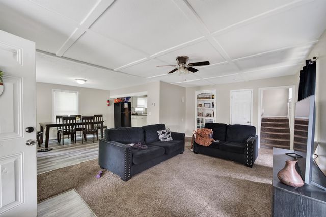 1423 S Market, Wichita, KS 67211