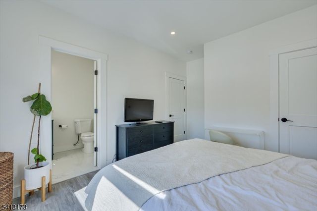 299 7Th Ave, Newark City, NJ 07107