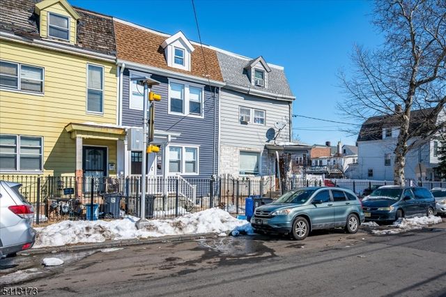 299 7Th Ave, Newark City, NJ 07107