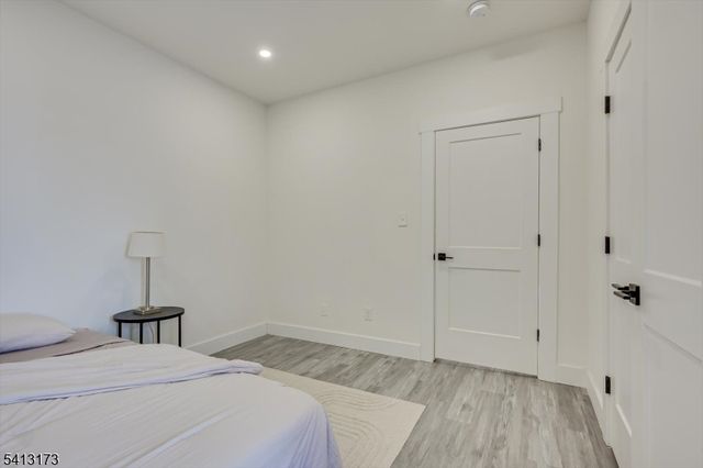 299 7Th Ave, Newark City, NJ 07107