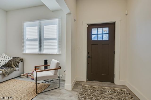 299 7Th Ave, Newark City, NJ 07107