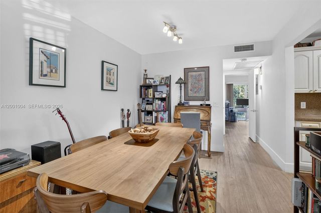 101 SW 132nd Way 213J, Pembroke Pines, FL 33027