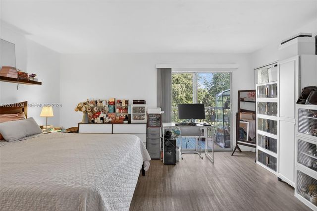 101 SW 132nd Way 213J, Pembroke Pines, FL 33027