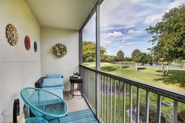 101 SW 132nd Way 213J, Pembroke Pines, FL 33027