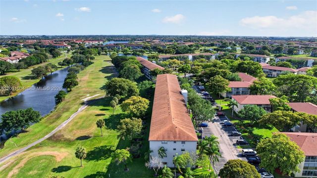 101 SW 132nd Way 213J, Pembroke Pines, FL 33027