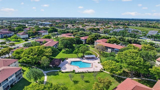 101 SW 132nd Way 213J, Pembroke Pines, FL 33027