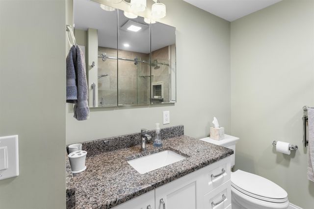 117 Brady Circle, Manchester, NH 03109