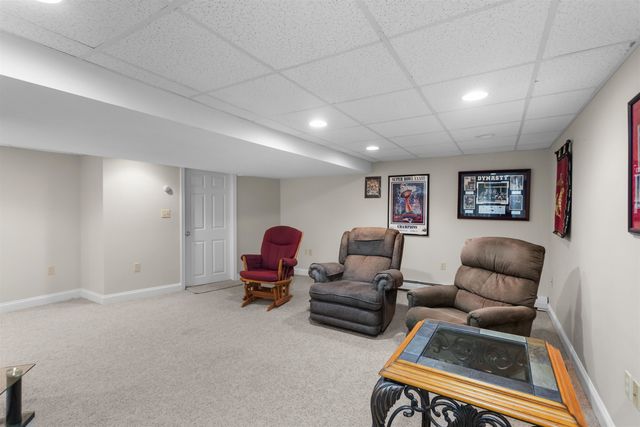 117 Brady Circle, Manchester, NH 03109