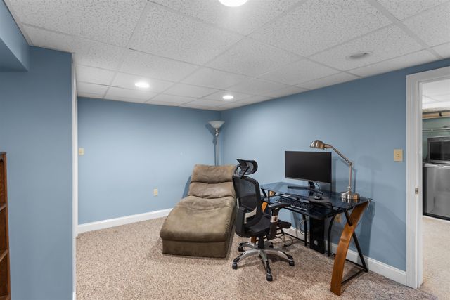 117 Brady Circle, Manchester, NH 03109