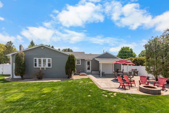 117 Brady Circle, Manchester, NH 03109