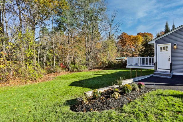 16 Palmer Road, Goffstown, NH 03045