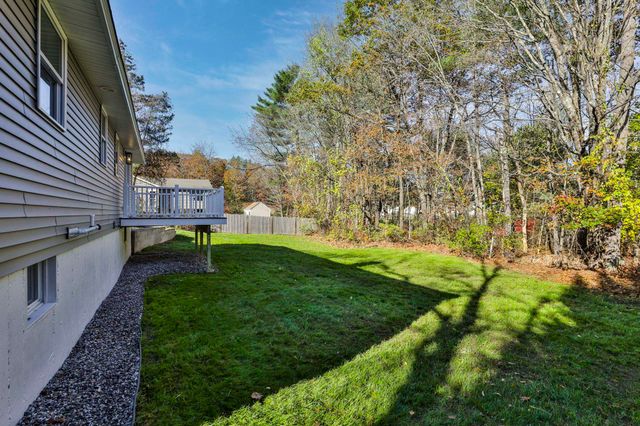 16 Palmer Road, Goffstown, NH 03045