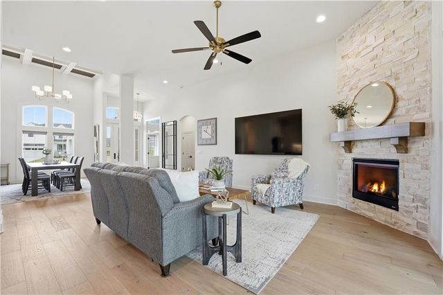 8605 NE 87th Terrace, Kansas City, MO 64157