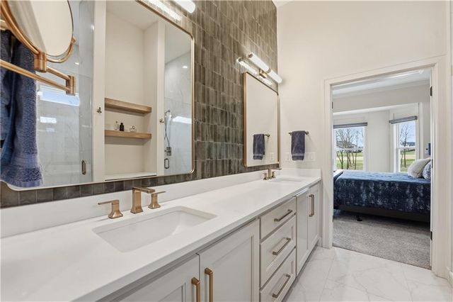 8605 NE 87th Terrace, Kansas City, MO 64157