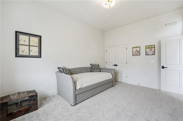 8605 NE 87th Terrace, Kansas City, MO 64157