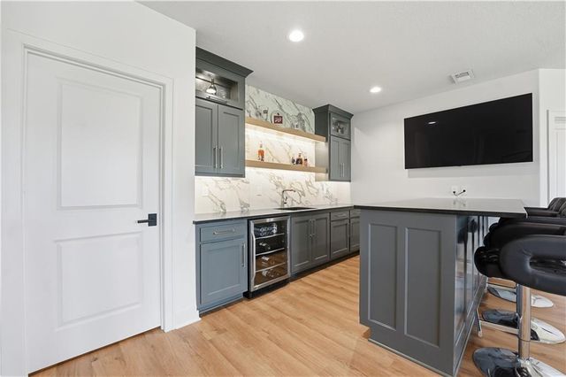 8605 NE 87th Terrace, Kansas City, MO 64157