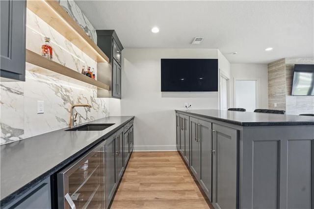 8605 NE 87th Terrace, Kansas City, MO 64157