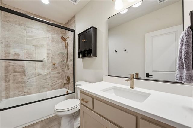 8605 NE 87th Terrace, Kansas City, MO 64157