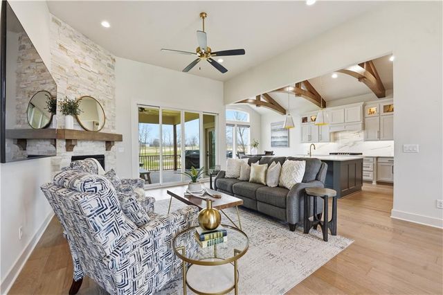 8605 NE 87th Terrace, Kansas City, MO 64157