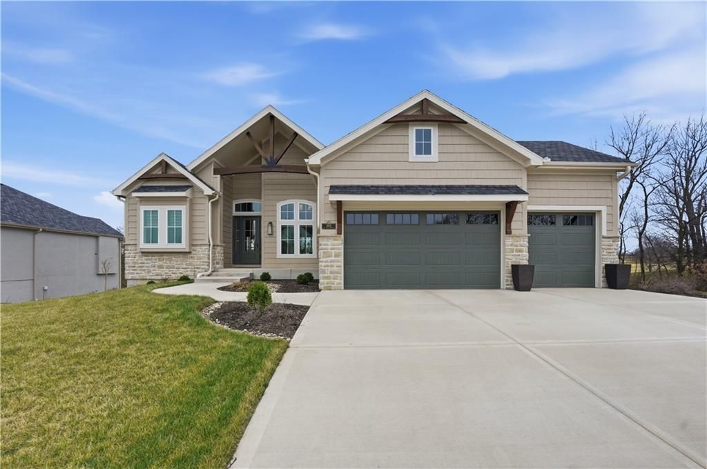 8605 NE 87th Terrace, Kansas City, MO 64157