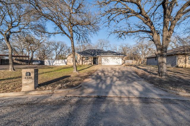 4339 Blackwell Street, Bellmead, TX 76705