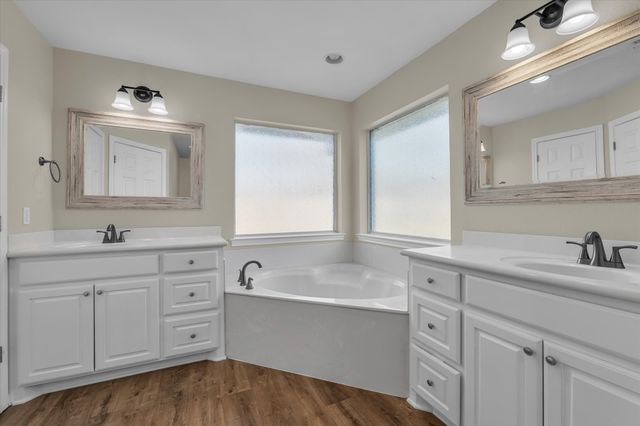 4339 Blackwell Street, Bellmead, TX 76705