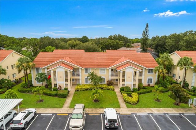 7725 Jewel LN 201, Naples, FL 34109
