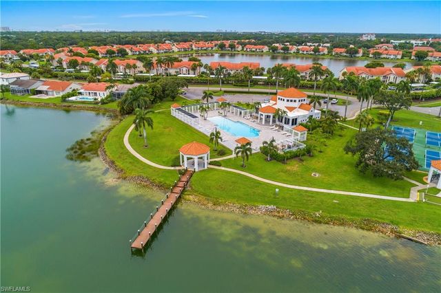 7725 Jewel LN 201, Naples, FL 34109