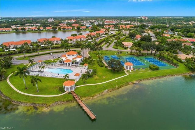7725 Jewel LN 201, Naples, FL 34109