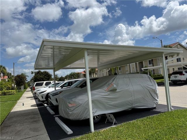 7725 Jewel LN 201, Naples, FL 34109