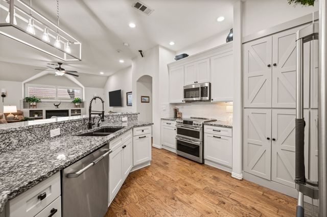 10501 Cascade Drive, Denton, TX 76207