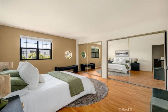 698 S Berendo 206, Los Angeles, CA 90005