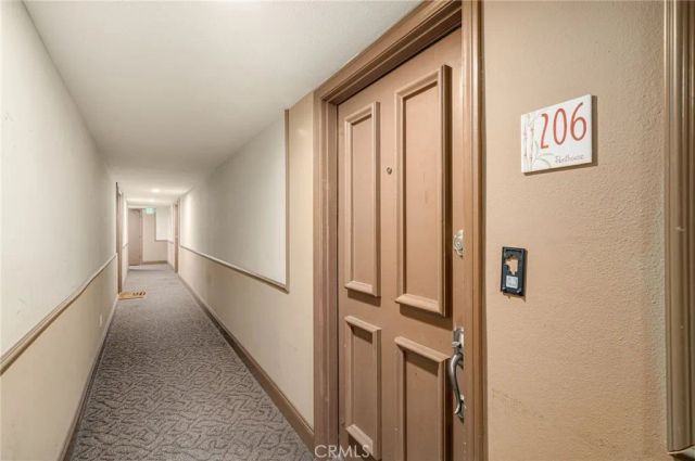 698 S Berendo 206, Los Angeles, CA 90005