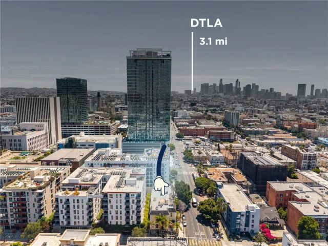 698 S Berendo 206, Los Angeles, CA 90005