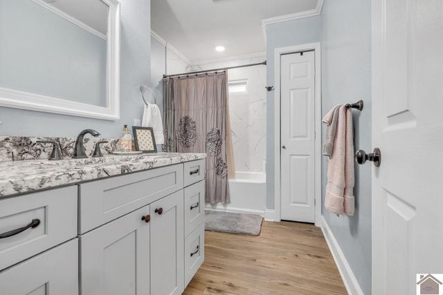 220 Sheehan Bridge Road, Paducah, KY 42003