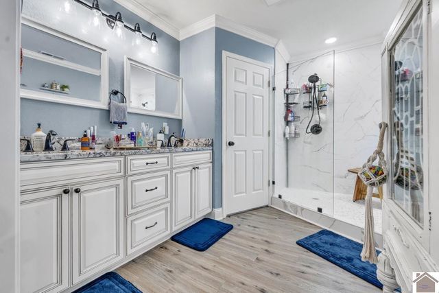 220 Sheehan Bridge Road, Paducah, KY 42003