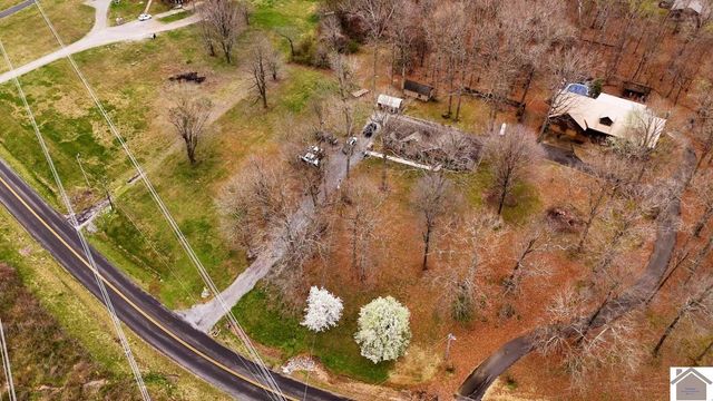 220 Sheehan Bridge Road, Paducah, KY 42003