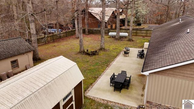 220 Sheehan Bridge Road, Paducah, KY 42003