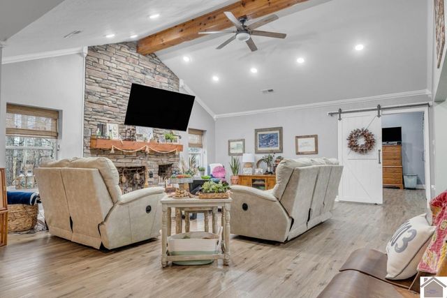 220 Sheehan Bridge Road, Paducah, KY 42003