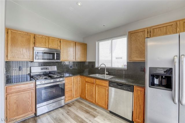 1320 Rainbow Meadows Drive, Las Vegas, NV 89128