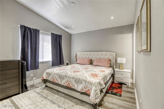 1320 Rainbow Meadows Drive, Las Vegas, NV 89128