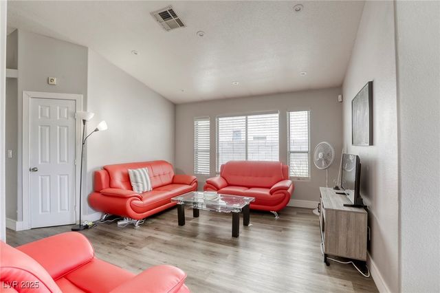 1320 Rainbow Meadows Drive, Las Vegas, NV 89128